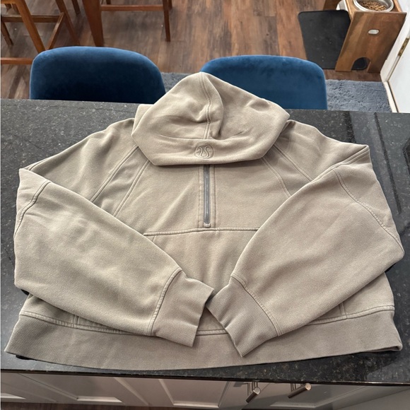 Lululemon Cropped Hooded Scuba - Picture 1 of 4